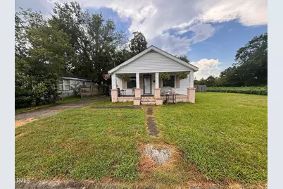 609 W Preston Street, Selma, NC 27576 - Photo 1