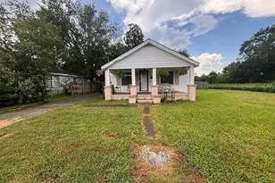 609 W Preston St, Selma, NC 27576 - Photo 1