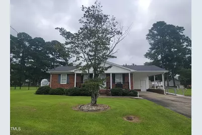 301 S Isabella Street, Coats, NC 27521 - Photo 1