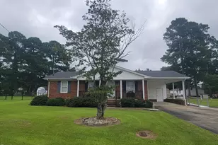 301 S Isabella St, Coats, NC 27521 - Photo 1