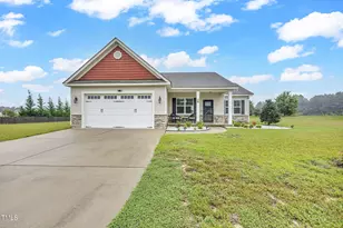 28 Fairfax Dr, Sanford, NC 27332 - Photo 1