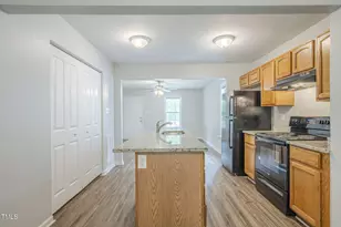 321 Cross Hill Ln, Holly Springs, NC 27540 - Photo 9