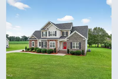 403 Pointe Drive, La Grange, NC 28551 - Photo 1