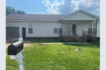 802 S Powell Avenue, Dunn, NC 28334 - Photo 1