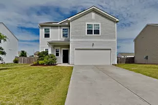 209 Quincy Meadow Ave, Zebulon, NC 27597 - Photo 1
