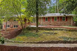 305 N Elliott Rd, Chapel Hill, NC 27514 - Photo 1