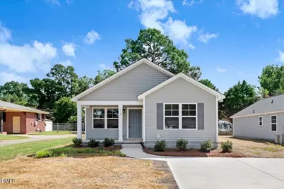 112 Martin Luther King Jr Boulevard, Clinton, NC 28328 - Photo 1