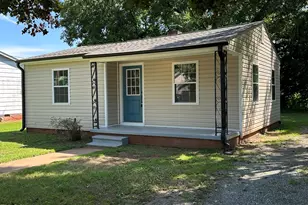 1352 Long St, Burlington, NC 27215 - Photo 1