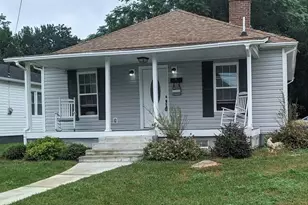 108 Hillsboro St, Roxboro, NC 27573 - Photo 1