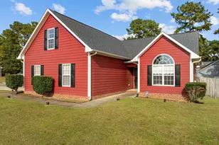 102 Washington, Raeford, NC 28376 - Photo 1