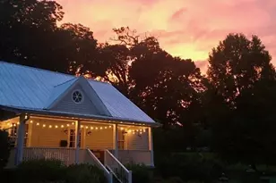 212 S Occoneechee St, Hillsborough, NC 27278 - Photo 1