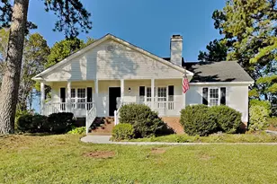 1004 Spruce Dr, Zebulon, NC 27597 - Photo 1