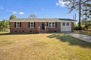 5269 Parkton Rd, Hope Mills, NC 28348 - Photo 1