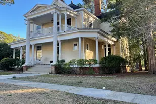 204 E Bailey Ave, Kenly, NC 27542 - Photo 1