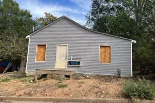 505 Harriett St, Henderson, NC 27536 - Photo 1