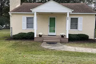 804 E Lizzie St, Selma, NC 27576 - Photo 1