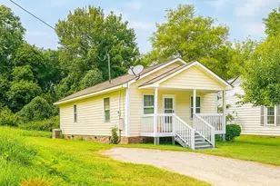 533 E Winder St, Henderson, NC 27536 - Photo 1