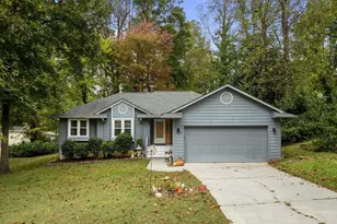 705 E Ashland Dr, Mebane, NC 27302 - Photo 1