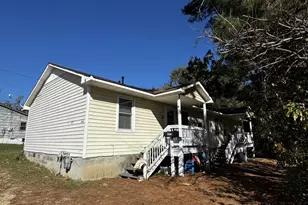 911/913 Water, Henderson, NC 27536 - Photo 1