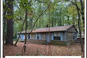 120 Forsyth Dr, Chapel Hill, NC 27517 - Photo 1