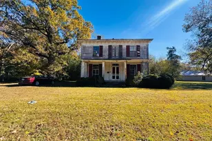 448 S Main St, Warrenton, NC 27589 - Photo 1