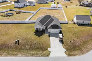 102 Ruth Dr, Pikeville, NC 27863 - Photo 1