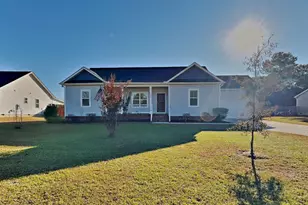 185 Southern Pl, Lillington, NC 27546 - Photo 1