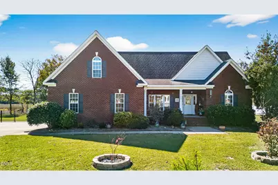 103 Bradford Place, La Grange, NC 28551 - Photo 1