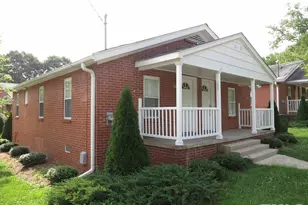 410 Sykes St, Chapel Hill, NC 27516 - Photo 1