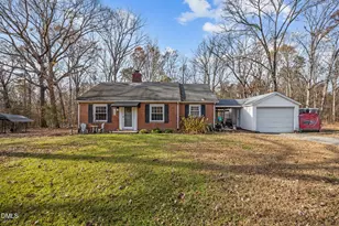 1646 Sandy Cross Rd, Burlington, NC 27217 - Photo 1