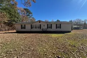 694 John Lee Rd, Dunn, NC 28334 - Photo 1