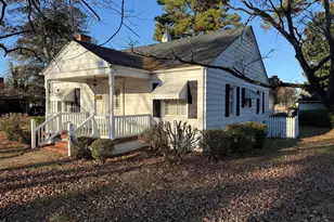 608 W Parrish Dr, Benson, NC 27504 - Photo 1