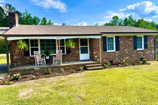 704 11th St, Goldsboro, NC 27530 - Photo 1