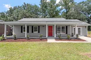 4332 Falls Dr, Hope Mills, NC 28348 - Photo 1