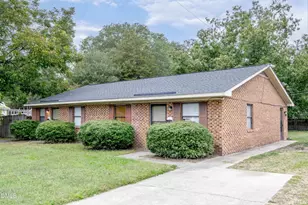 804 W Anderson St, Selma, NC 27576 - Photo 1
