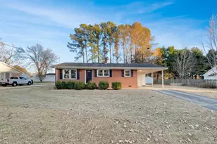 611 Page St, Clayton, NC 27520 - Photo 1