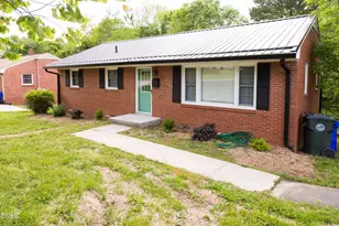 513 N 5th St, Mebane, NC 27302 - Photo 1