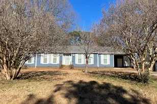 6112 Countryview Ln, Raleigh, NC 27606 - Photo 1