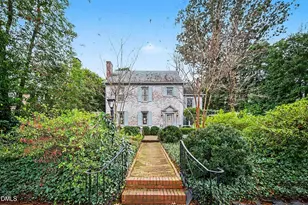 208 Hempstead Pl, Charlotte, NC 28207 - Photo 1