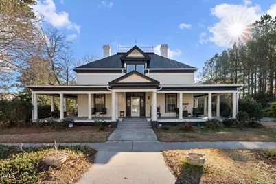 206 S Sycamore Street, Fremont, NC 27830 - Photo 1