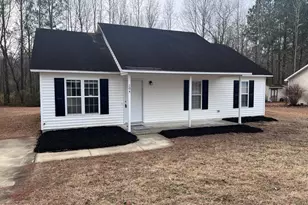 204 N Wynbrooke Ln, Selma, NC 27576 - Photo 1