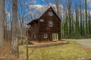 702 N Ivey Ave, Siler City, NC 27344 - Photo 1