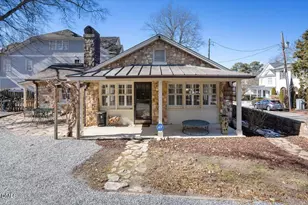 2609 Davis St, Raleigh, NC 27608 - Photo 1
