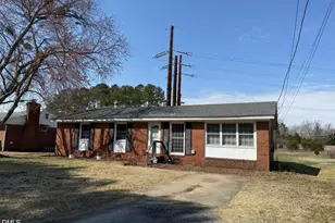 1614 Lexington Dr, Elizabeth City, NC 27909 - Photo 1