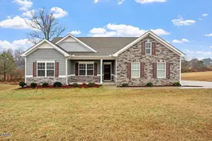 142 Planters Ln, Coats, NC 27521 - Photo 1
