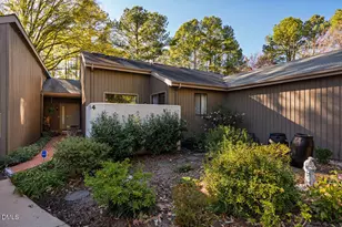 4 Wellesley Pl, Chapel Hill, NC 27517 - Photo 1