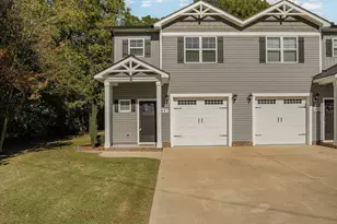 407 E 3rd St, Princeton, NC 27569 - Photo 1