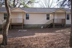 693 Boddie St, Henderson, NC 27536 - Photo 1