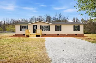 106 Bladestone Pl, Pikeville, NC 27863 - Photo 1