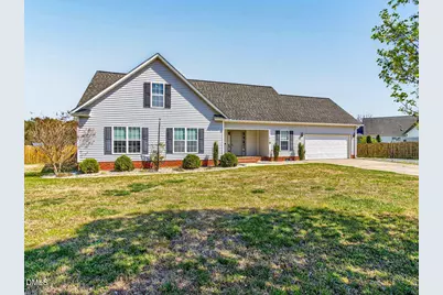 102 Clayside Drive, Pikeville, NC 27863 - Photo 1